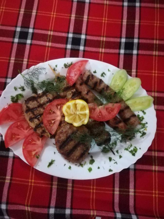 فندق Complex Exotica لوزينيتس المظهر الخارجي الصورة